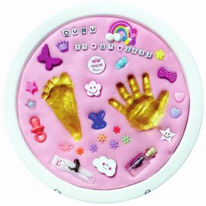 bebek el ayak izi seti için statik hamurdan şaşmayınız.Statik hamur özelliği gereği 4 saat icinde sertlesmeye baslar 7-10 gun icinde kemik gibi olur. sonrasinda deforme olmaz. Statik Hamur ömürluktür.Çatlama yada Kırılma yapmaz.iade Garantilidir